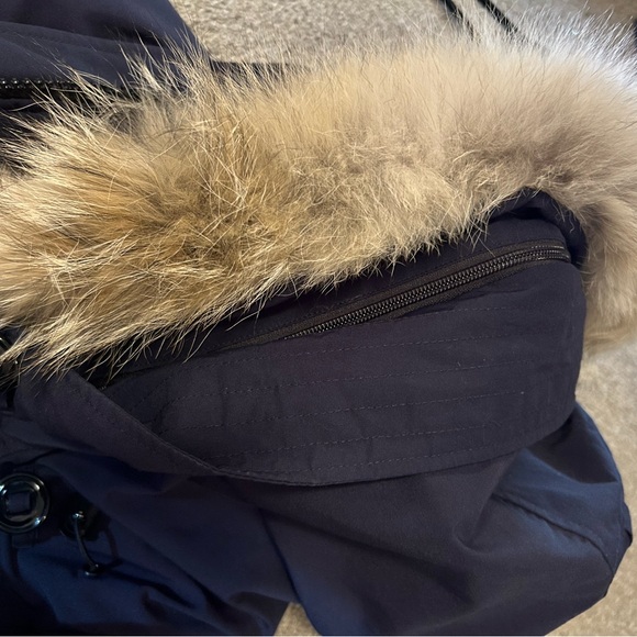 Canada Goose Women’s Jacket - Picture 5 of 7